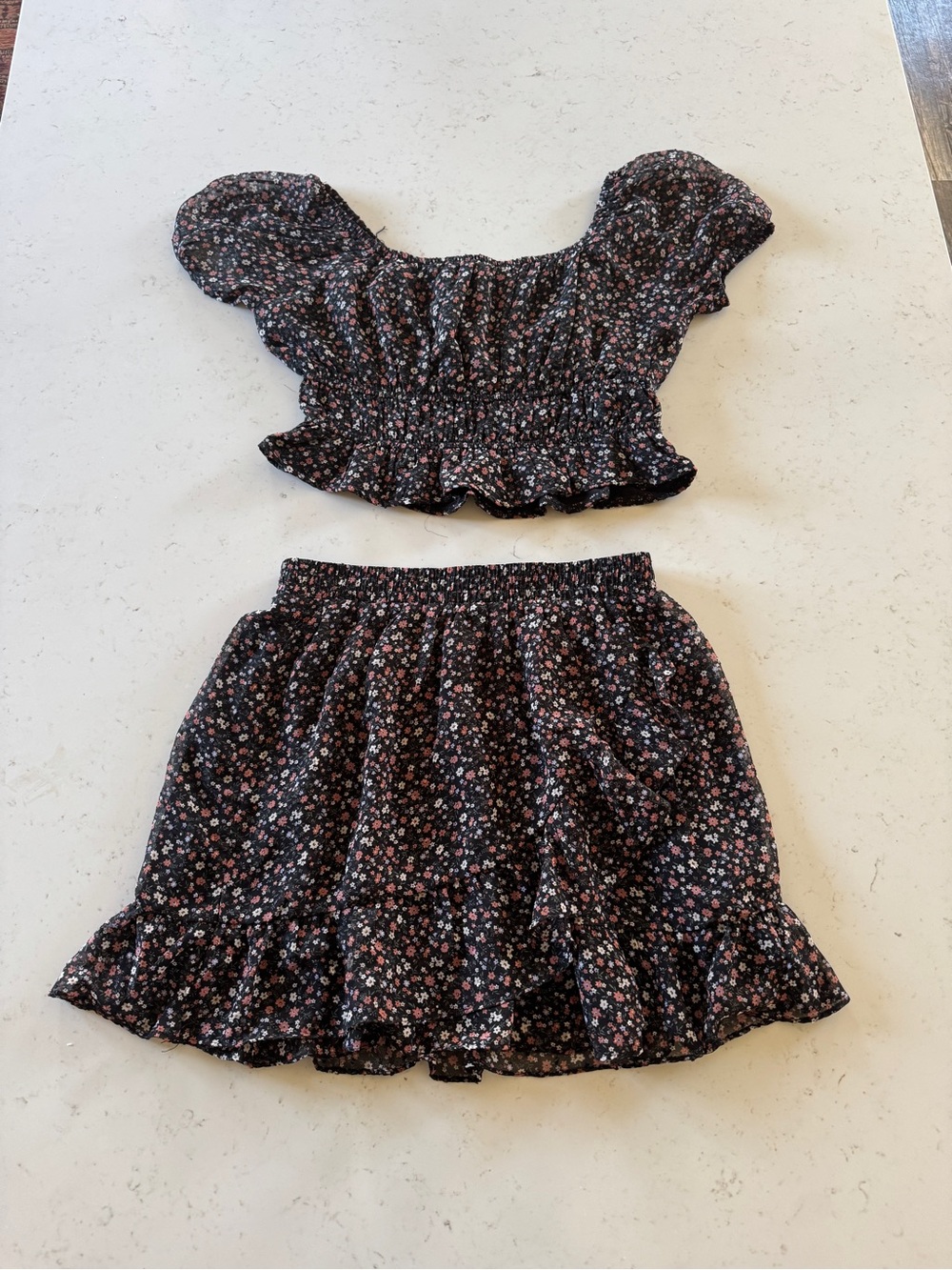 Sadie & Sage Black Floral Puff Sleeve Skirt Set
